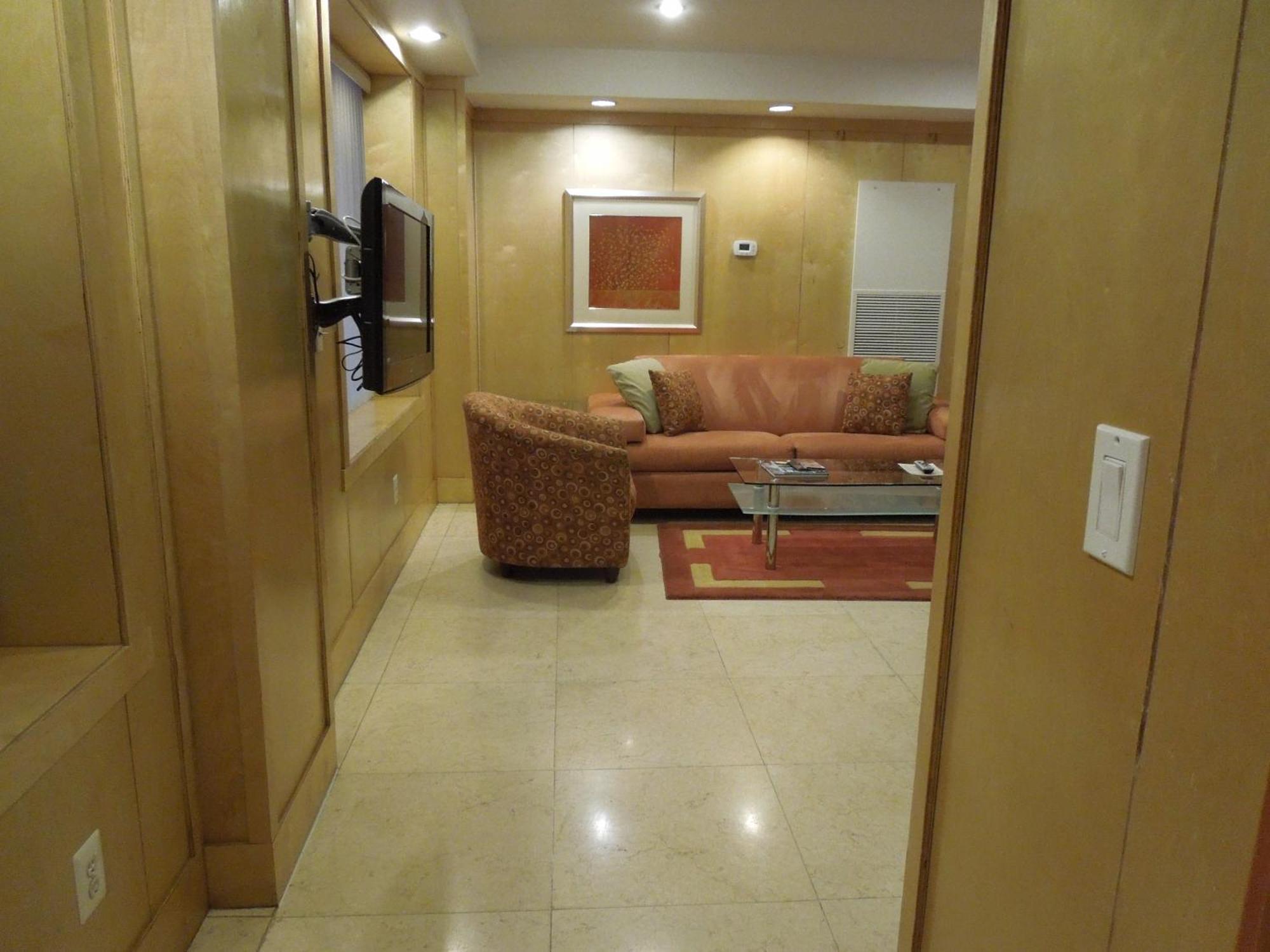 The Eldon Luxury Suites Вашингтон Екстериор снимка