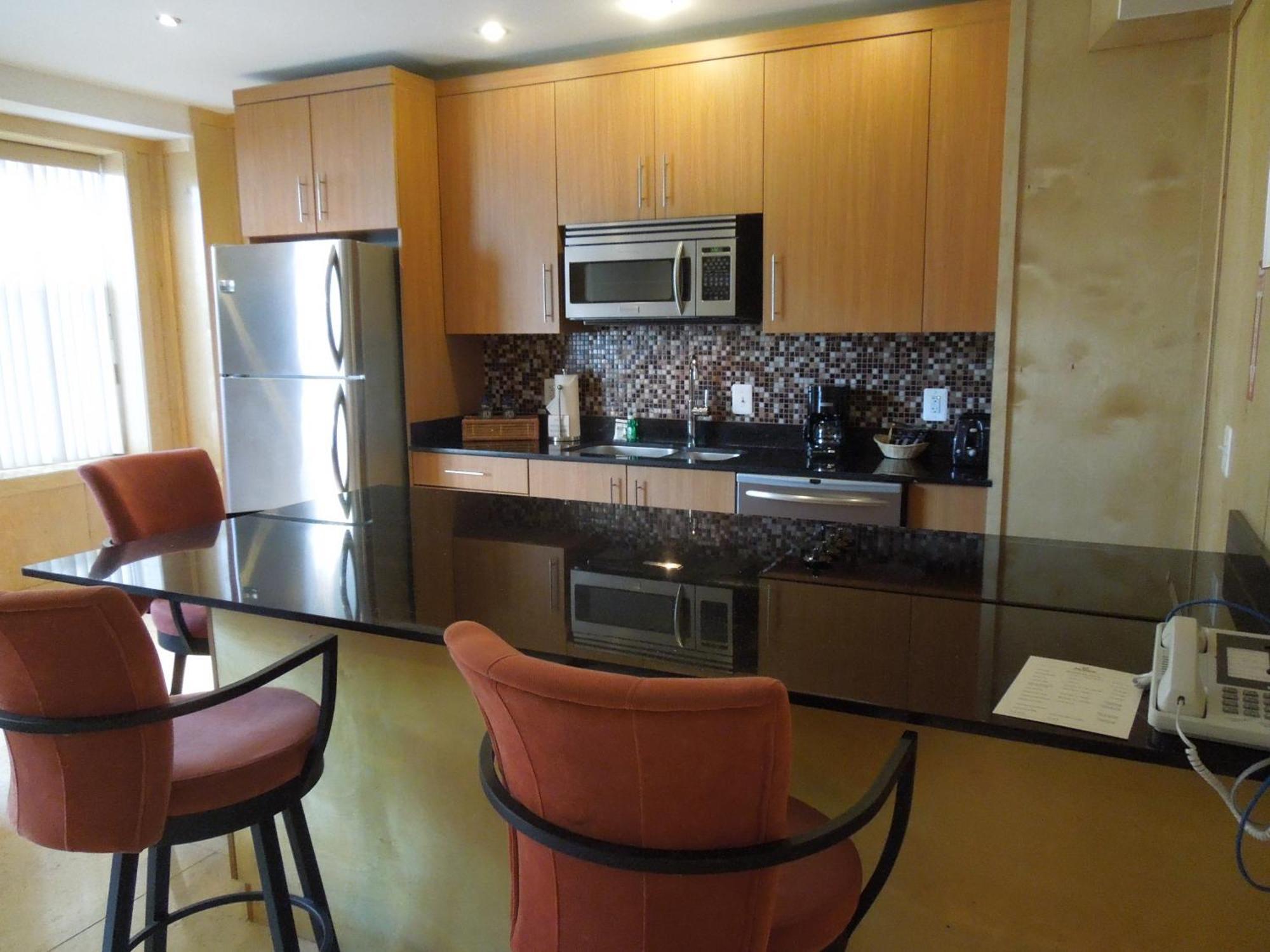 The Eldon Luxury Suites Вашингтон Екстериор снимка